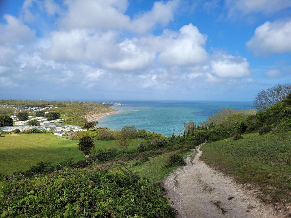 "Trinity" At Whitecliff Bay Isle Of Wight- Yarborough View 4 Hotell Bembridge Eksteriør bilde