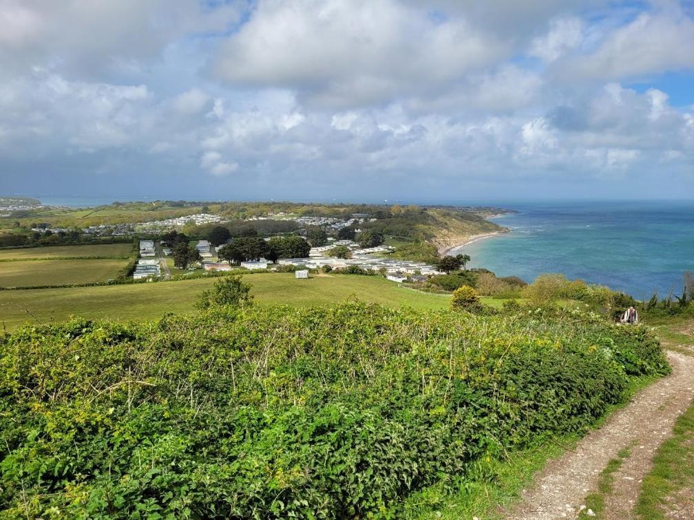 "Trinity" At Whitecliff Bay Isle Of Wight- Yarborough View 4 Hotell Bembridge Eksteriør bilde